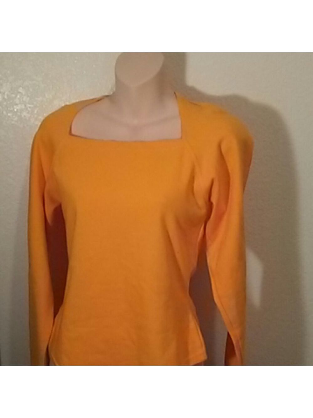 NWOT Women's Brass Plum long sleeve